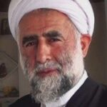 آقای صمدی آملی : نباید بدون وضو به بدن کافر و سگ و … دست زد!